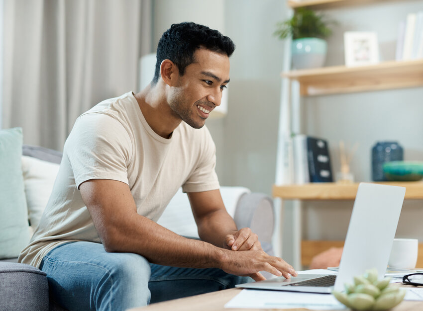 man using Ace QBank to prepare for the MCCQE1 exam